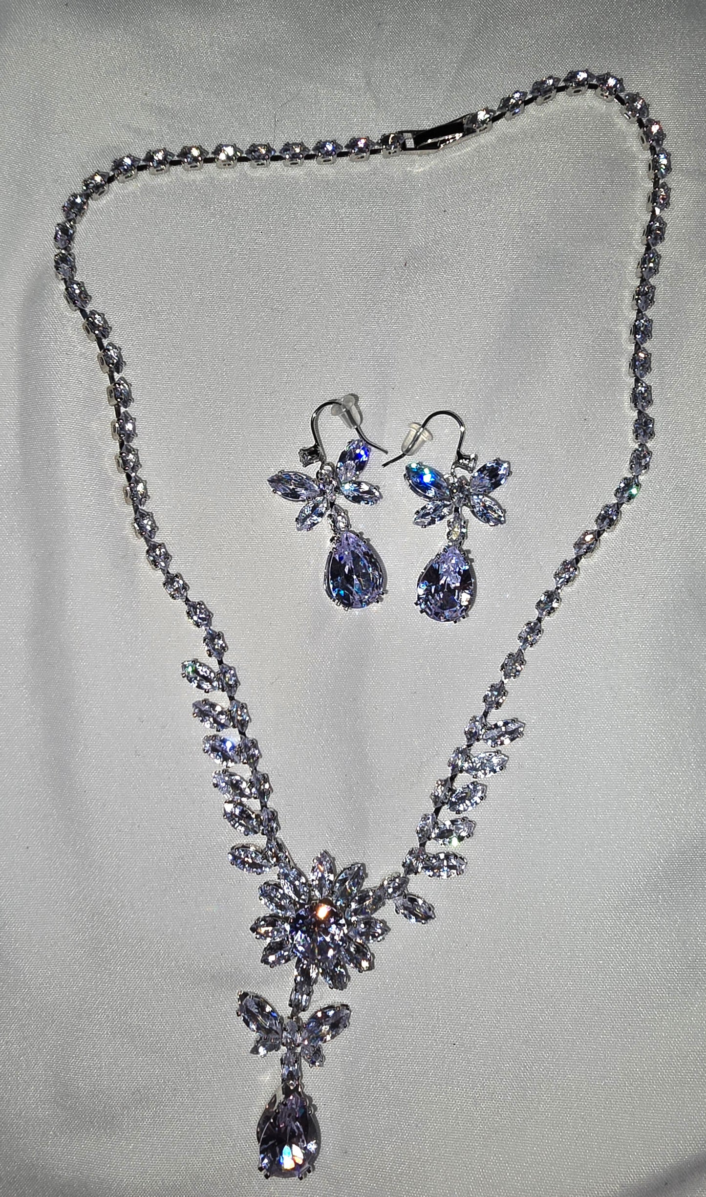 "Garden of Glimmer" Necklace & Earrings Set