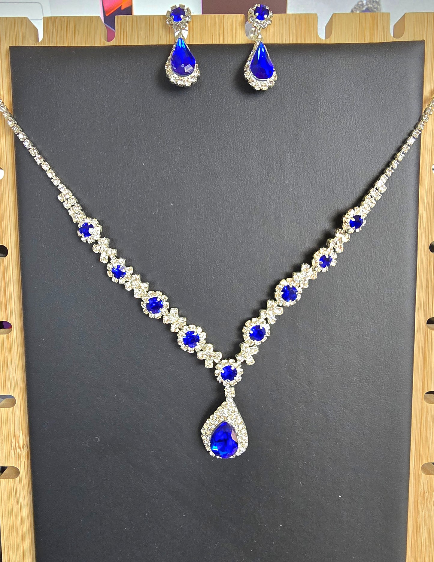 “Midnight Royalty” Necklace & Earrings Set